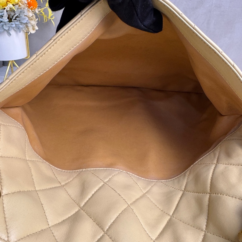 Chanel Matelasse 32菱格紋托特包-16