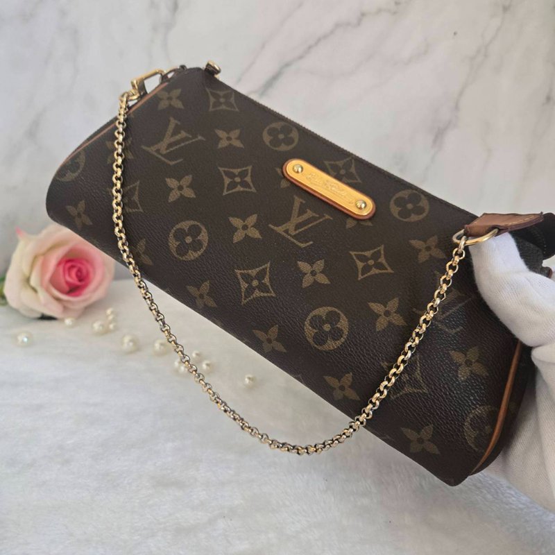 LV  M95567 EVA 原花金牌金鍊手提包/肩背包/斜背包/晚宴包/腋下包 /麻將包-17