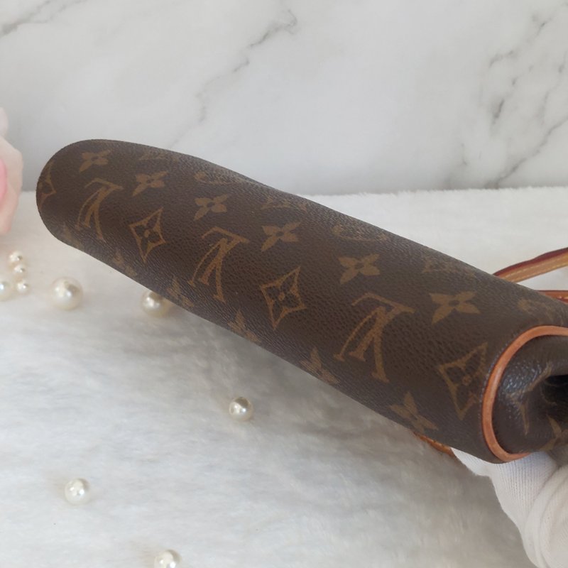 LV  M95567 EVA 原花金牌金鍊手提包/肩背包/斜背包/晚宴包/腋下包 /麻將包-31