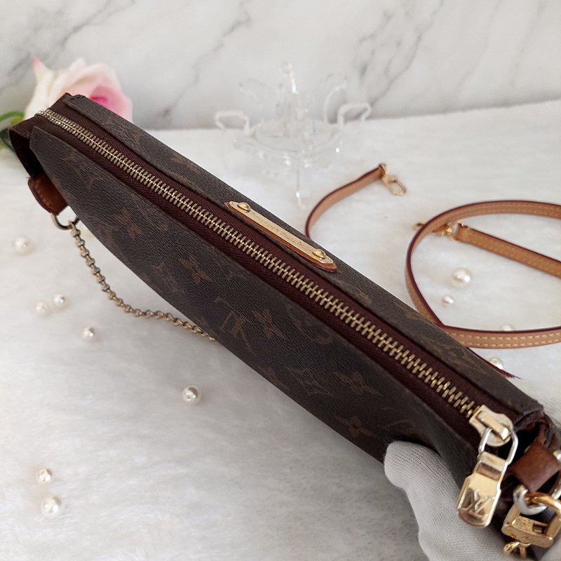 LV  M95567 EVA 原花金牌金鍊手提包/肩背包/斜背包/晚宴包/腋下包 /麻將包-42