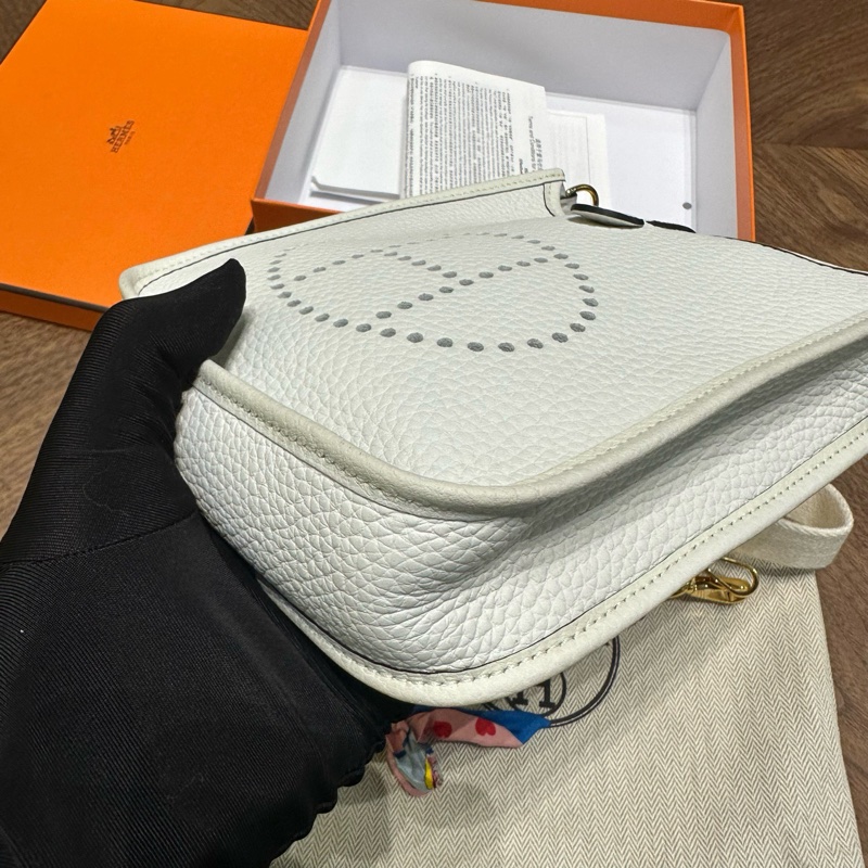 HERMES 愛馬仕 mini evelyne DW新白色 金扣 tc皮 B刻 23年大全套。-4