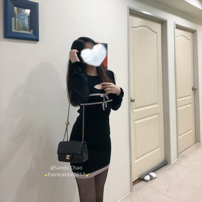 ෆ Chanel黑色金球cf-1