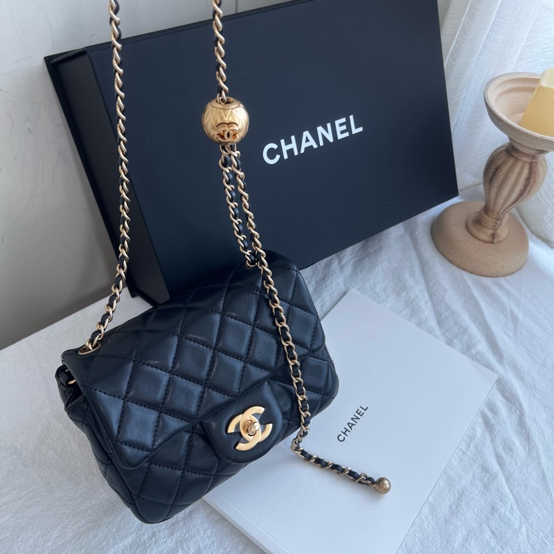 ෆ Chanel黑色金球cf-4