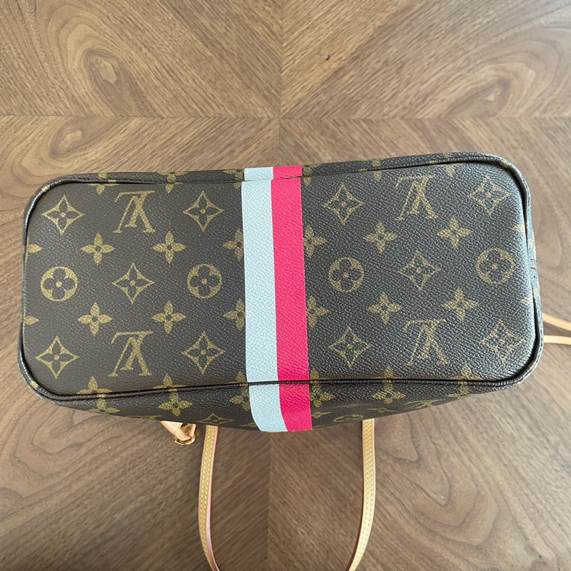 Louis Vuitton路易威登 neverfull 小號塗鴉款，絕版閒置保存品嘎嘎新。-6