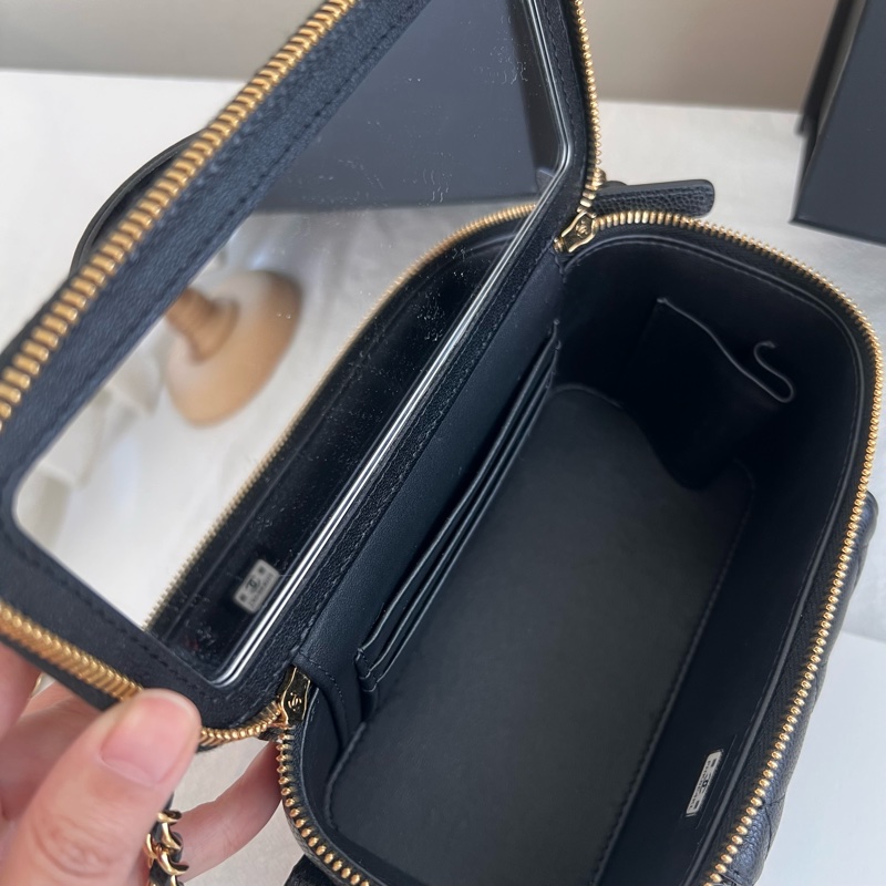 ෆ Chanel cargo黑金荔枝手提化妝盒🈶購證-23