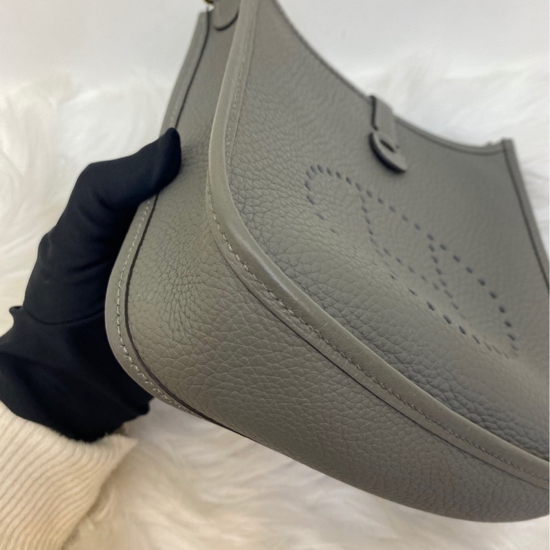 HERMES愛馬仕 mini 伊芙琳積雨雲灰金扣，肩帶 閒置99新 現貨好價-5