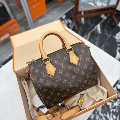 【💕大全套帶票有鎖具】 LV 老花speedy25肩帶款 手提包