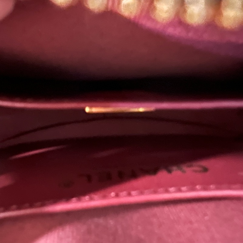 ෆ Chanel黑金愛心包大號-16