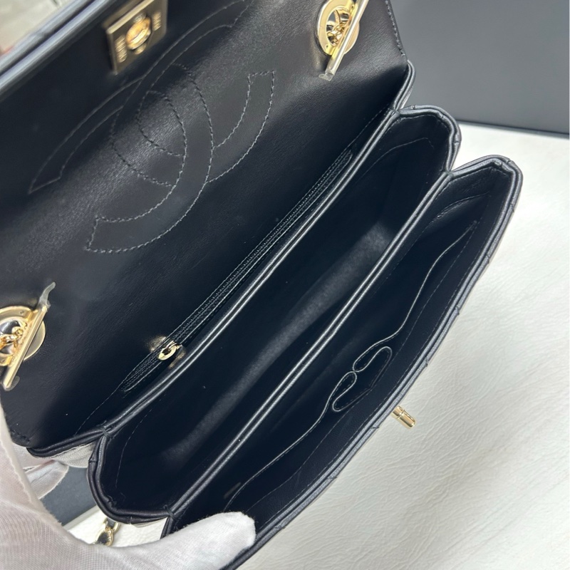 【99新】 Chanel 黑金V紋小號Trendy cc手袋-8
