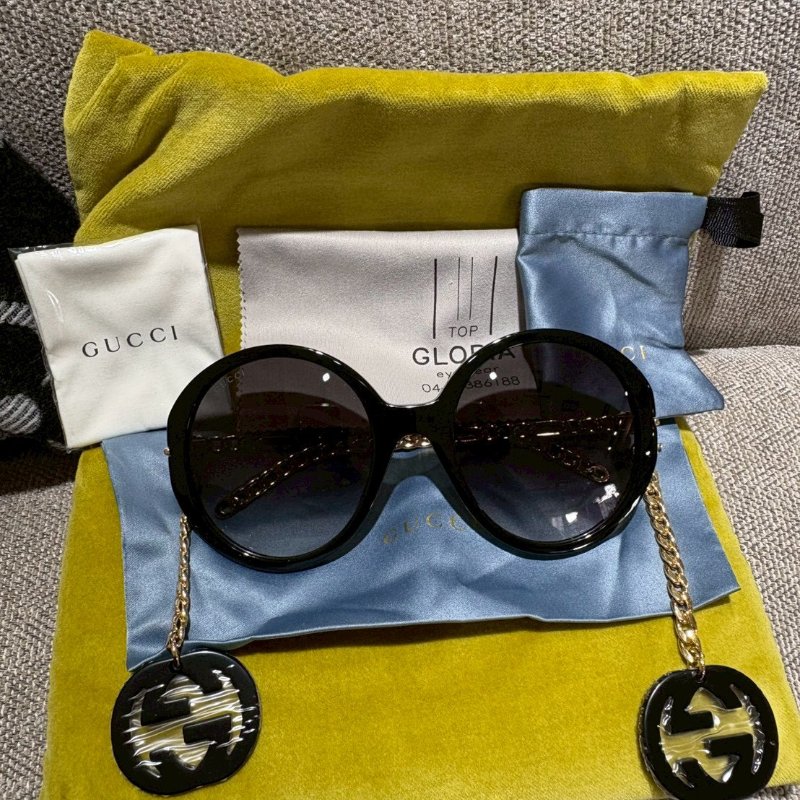 GUCCI 吊墜雙G墨鏡-2