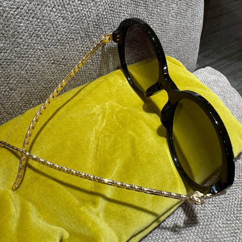 GUCCI 吊墜雙G墨鏡-6