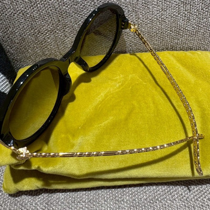 GUCCI 吊墜雙G墨鏡-14