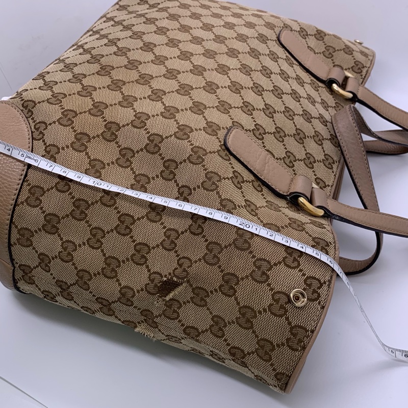 6新 gucci 古馳帆布袋，挺實用的尺寸，帆布易磨損 四角有磨損-3