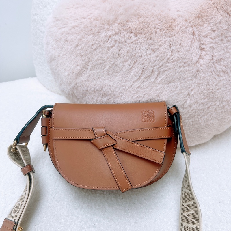 Loewe dual gate 迷你棕色馬鞍包-0