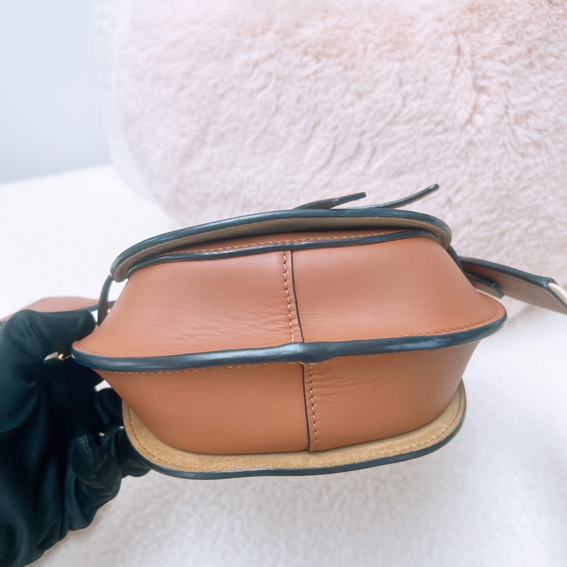 Loewe dual gate 迷你棕色馬鞍包-2