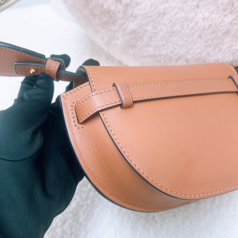 Loewe dual gate 迷你棕色馬鞍包-7