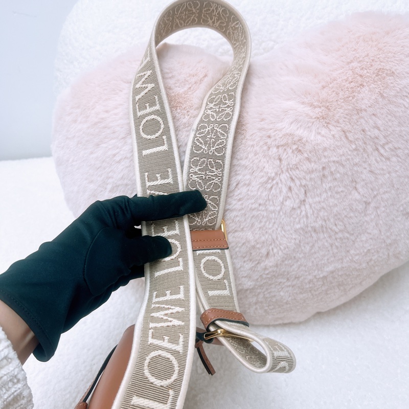 Loewe dual gate 迷你棕色馬鞍包-12