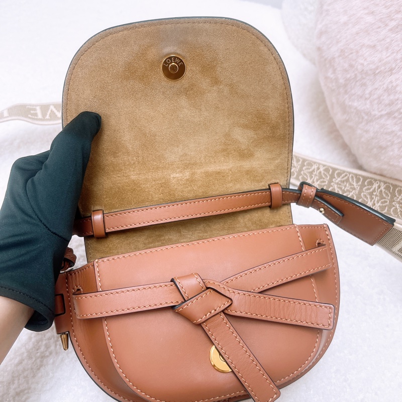 Loewe dual gate 迷你棕色馬鞍包-13