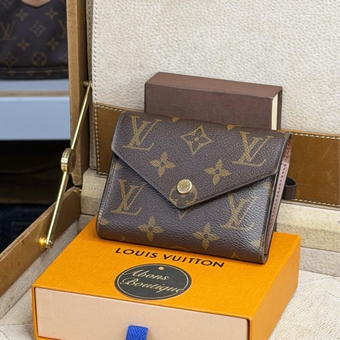 上架中🔑Louis Vuitton 老花信封三折短夾