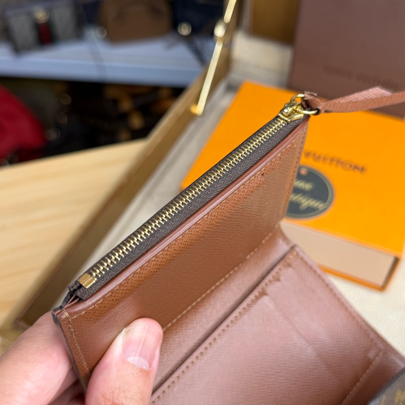 上架中🔑Louis Vuitton 老花信封三折短夾-11