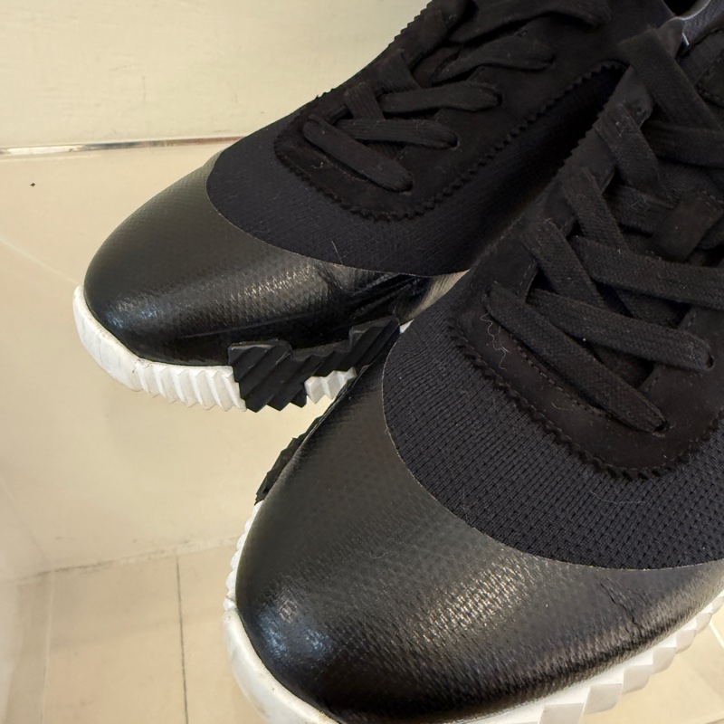 有盒子有拍購證 專櫃買 愛馬仕休閒鞋男生45-2