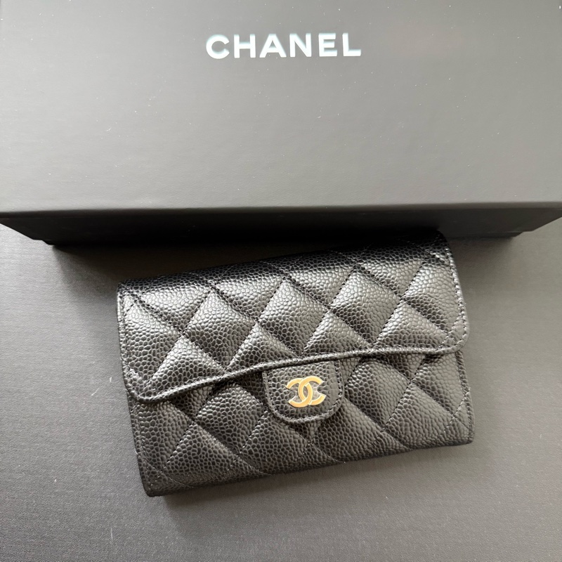 Chanel 黑色荔枝牛皮 金釦 中夾 錢包 銀包-6