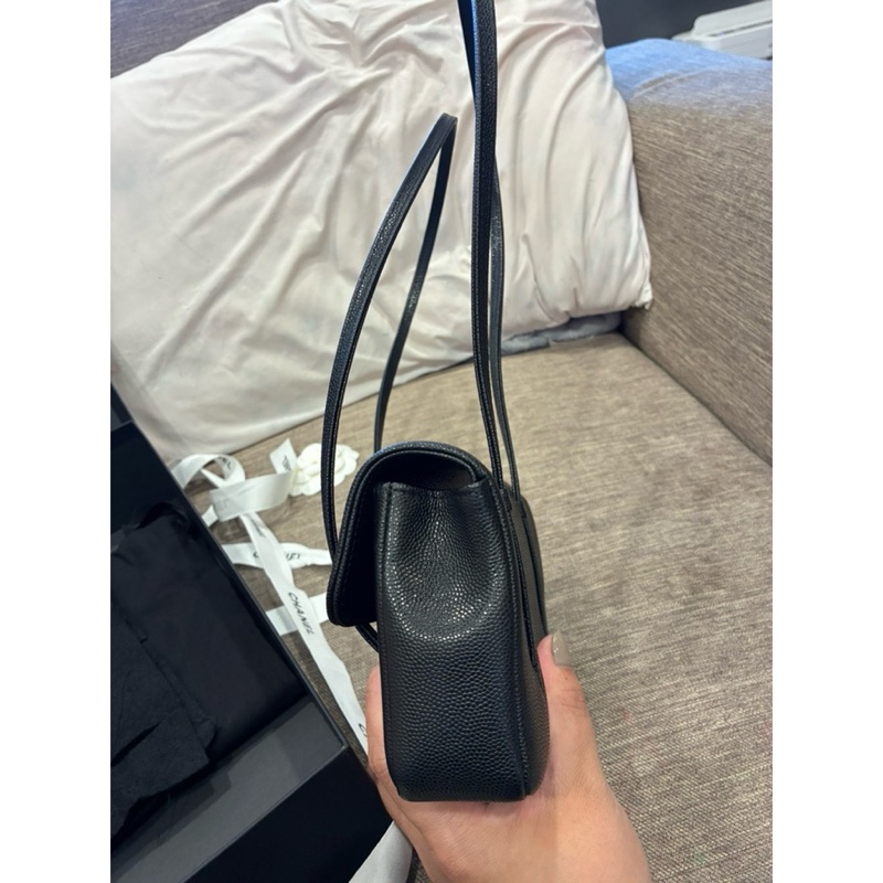 誰在找👀珍妮同款🔥香奈兒Chanel 26年最火26p包王 preppy coco小款mini17cm 黑色 耐用皮革🇹🇼-5