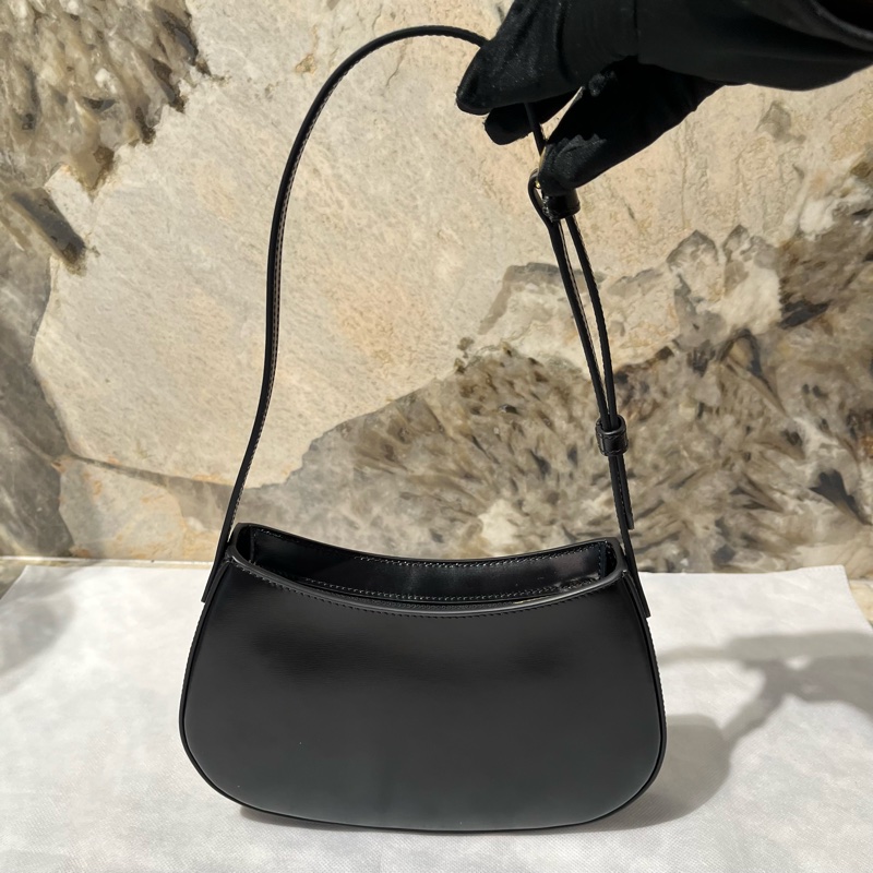 Celine黑金牛皮Tilly中號-2