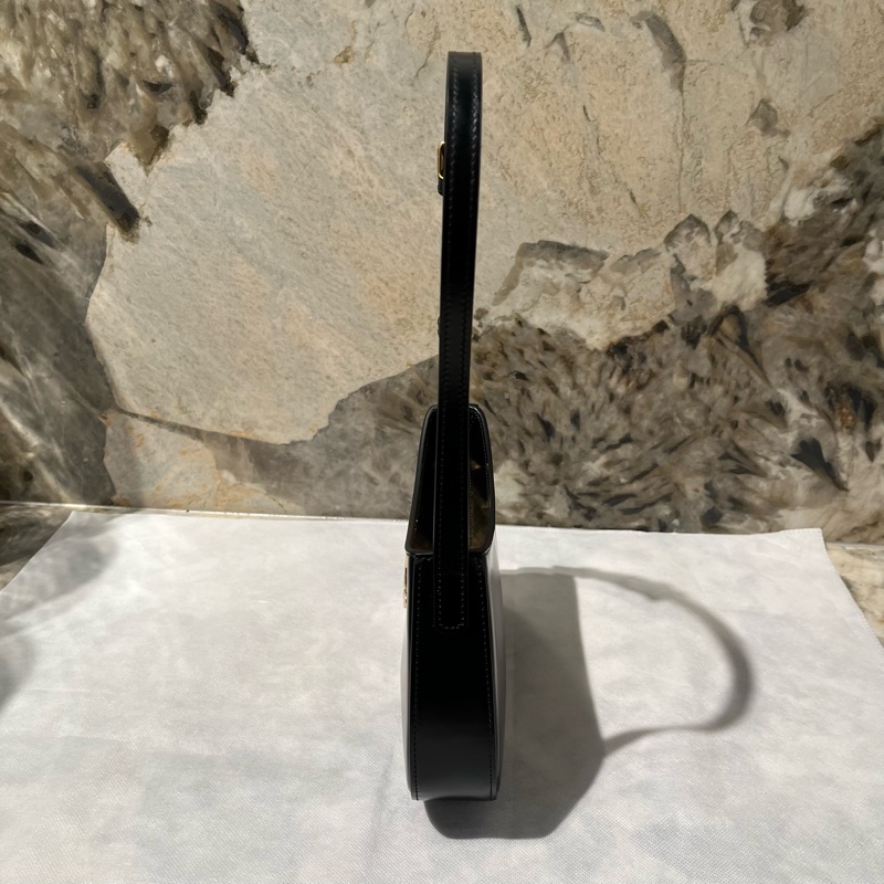 Celine黑金牛皮Tilly中號-3