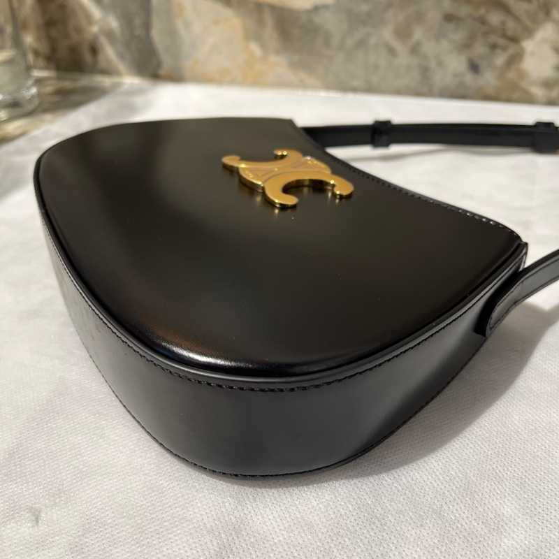 Celine黑金牛皮Tilly中號-6