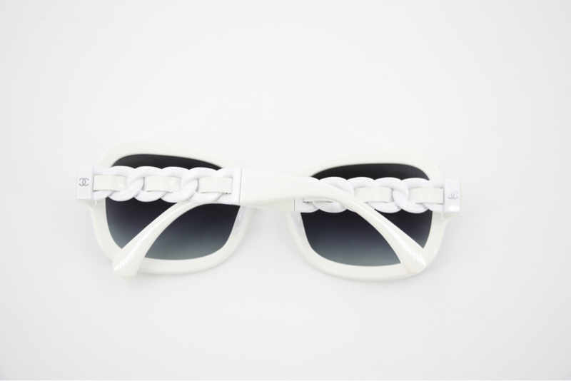 Chanel 22年樹脂白色太陽眼鏡型號5465QA 716/S6-5