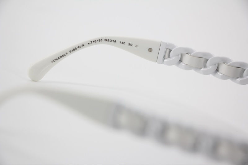 Chanel 22年樹脂白色太陽眼鏡型號5465QA 716/S6-8