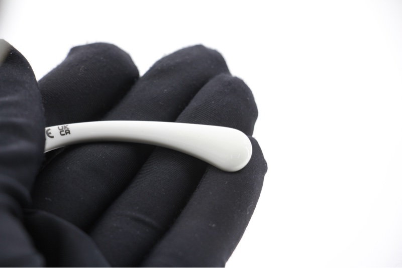 Chanel 22年樹脂白色太陽眼鏡型號5465QA 716/S6-11