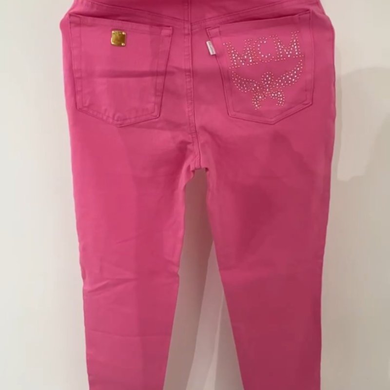【MCM-未拆封】絕美桃紅/芭比粉修身長褲!亮眼必備!-3