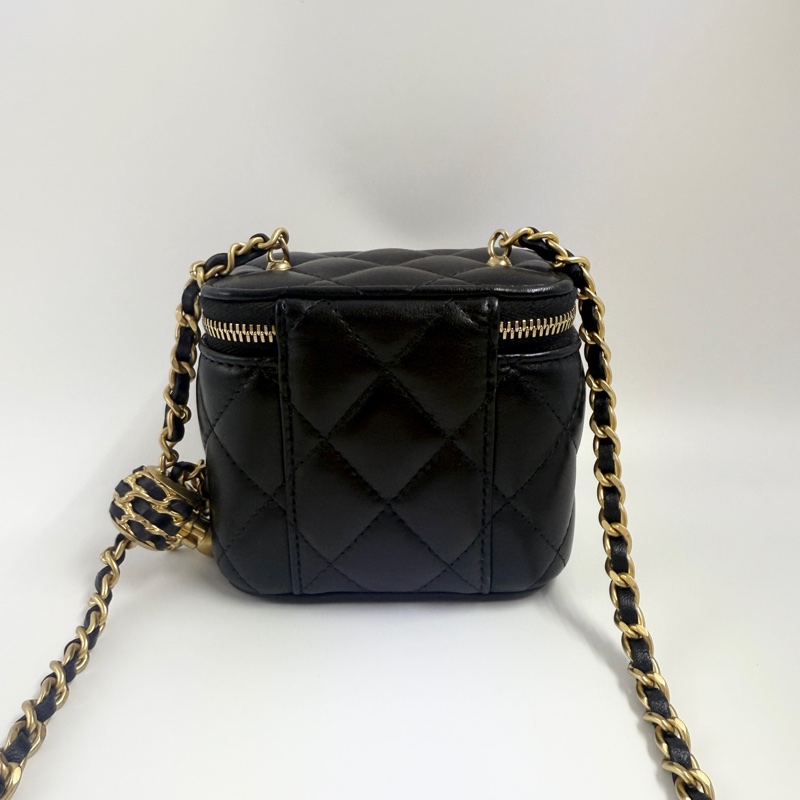 CHANEL香奈兒核桃金球小盒子黑色-4