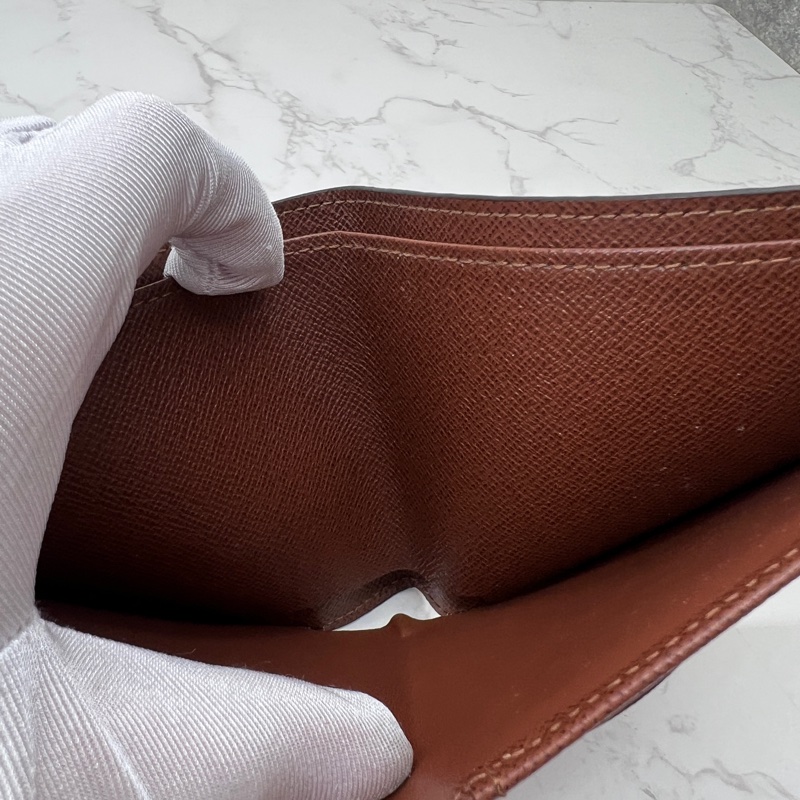 香緹國際精品 894 LV 老花對折短夾-3