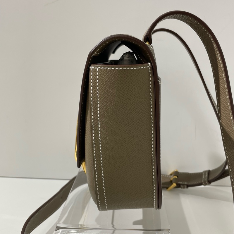 閒置Hermes愛馬仕Della18 大象灰色金扣 屁股包單肩斜挎包。-2