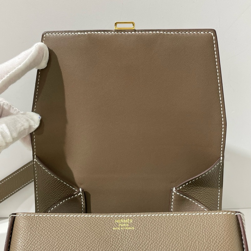 閒置Hermes愛馬仕Della18 大象灰色金扣 屁股包單肩斜挎包。-8