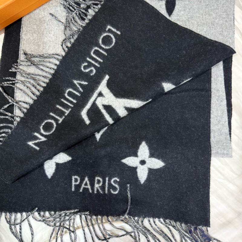 Louis Vuitton 雙面經典羊絨圍巾-3