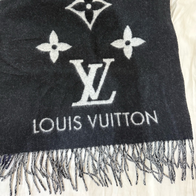 Louis Vuitton 雙面經典羊絨圍巾-4