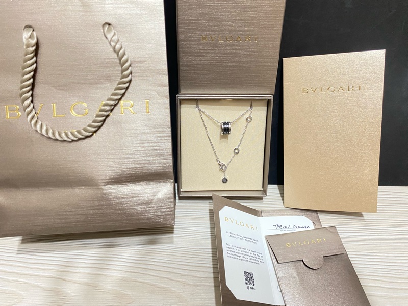 BVLGARI 慈善陶瓷項鍊-0