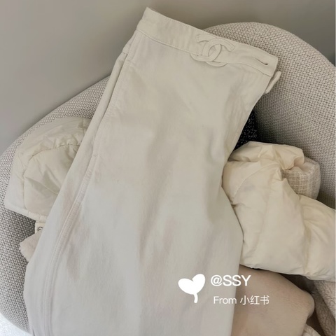Chanel 25P 腰間logo白色牛仔褲#36
