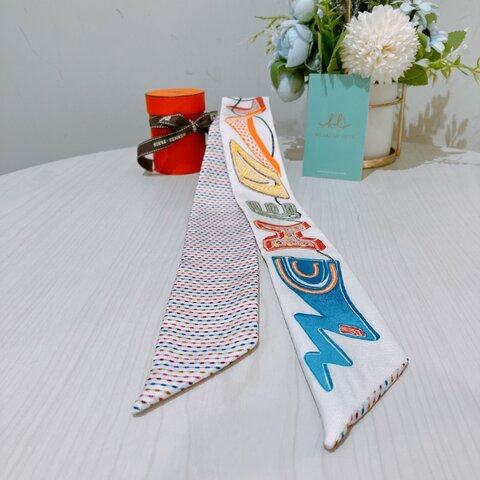TK1992 愛馬仕 絲巾  Twilly Embroidered Chevaloscope Scarf