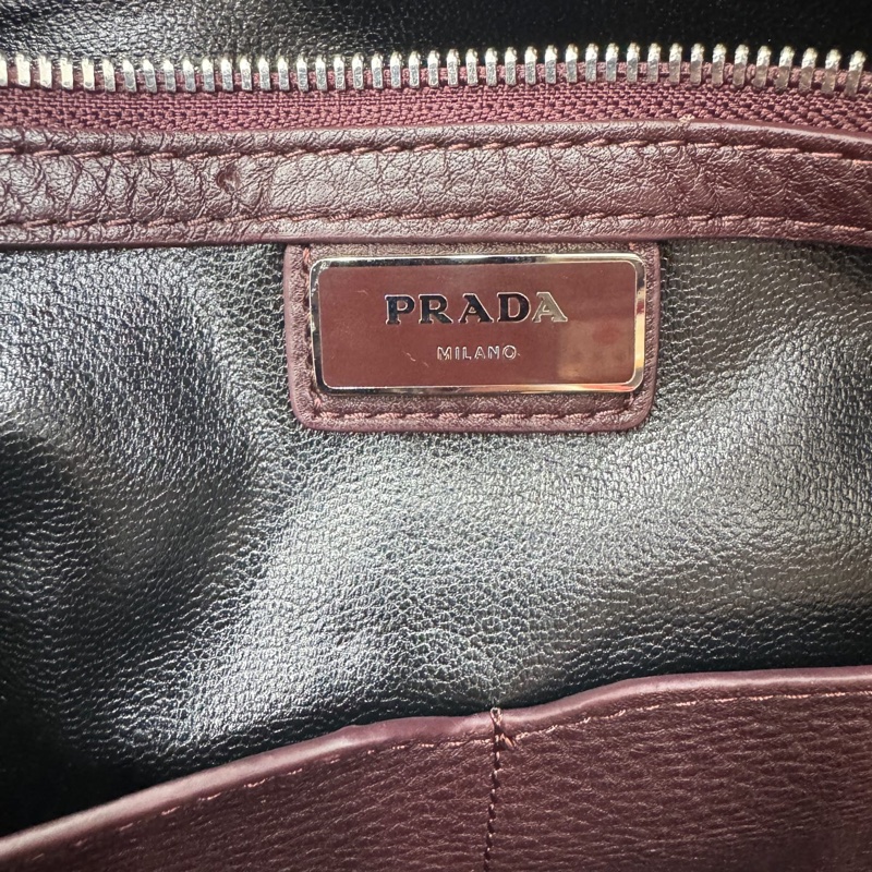 PRADA普拉達全皮手提公文包電腦包 尺寸36x9x28 無附件-8