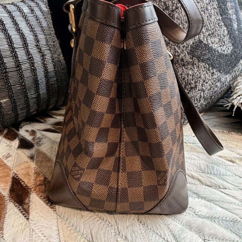 LV咖色拚紅棋盤格托特包-3