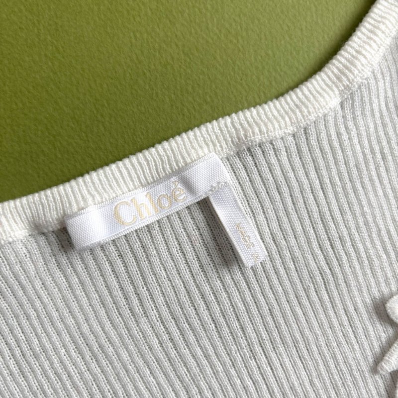 M號::Chloe:: Floral Guipure Lace V-Neck Fitted Top 白色蕾絲V領邊 合身上衣-3