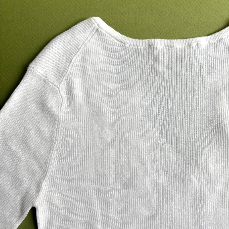 M號::Chloe:: Floral Guipure Lace V-Neck Fitted Top 白色蕾絲V領邊 合身上衣-12