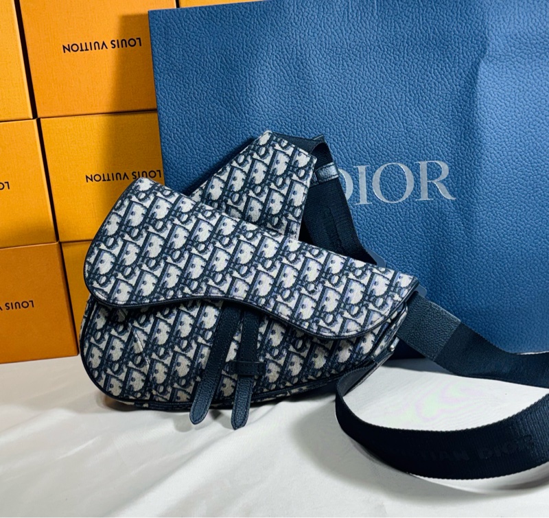 ‼️全台最甜 專櫃3折 Dior 迪奧 新款滿版老花大馬鞍包 肩背/斜背包-0