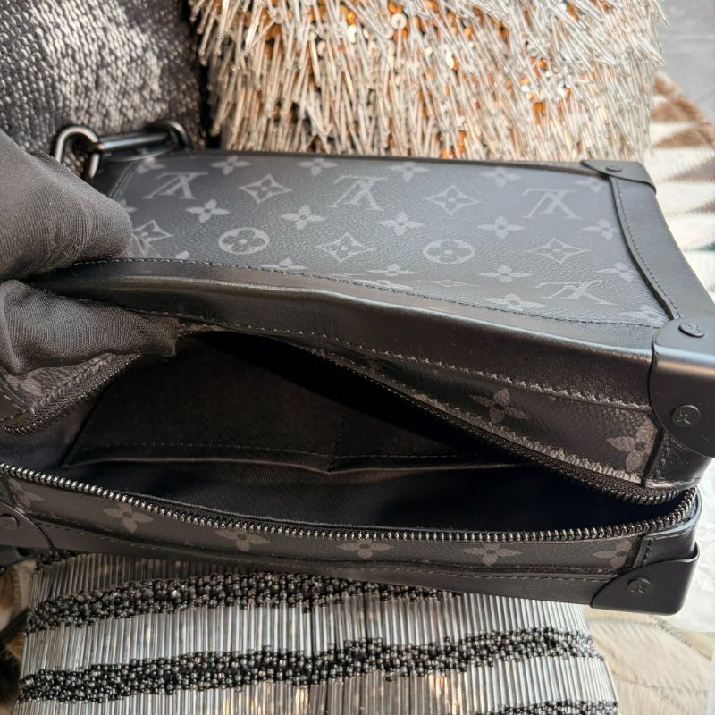 LV 黑灰老花拚牛皮TRUNK 鏈包-4