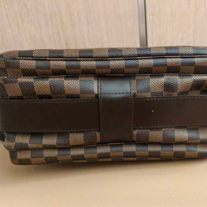 Lv 路易威登 男士郵差包棋盤格豆腐包 皮革 長 28 x 寬 15 x-6